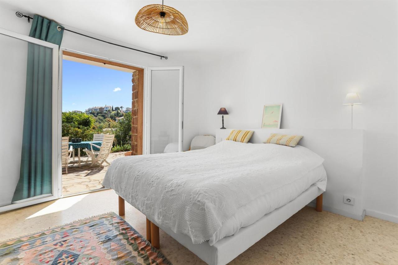 Villa Rez De Avec Jardin Vue Fréjus